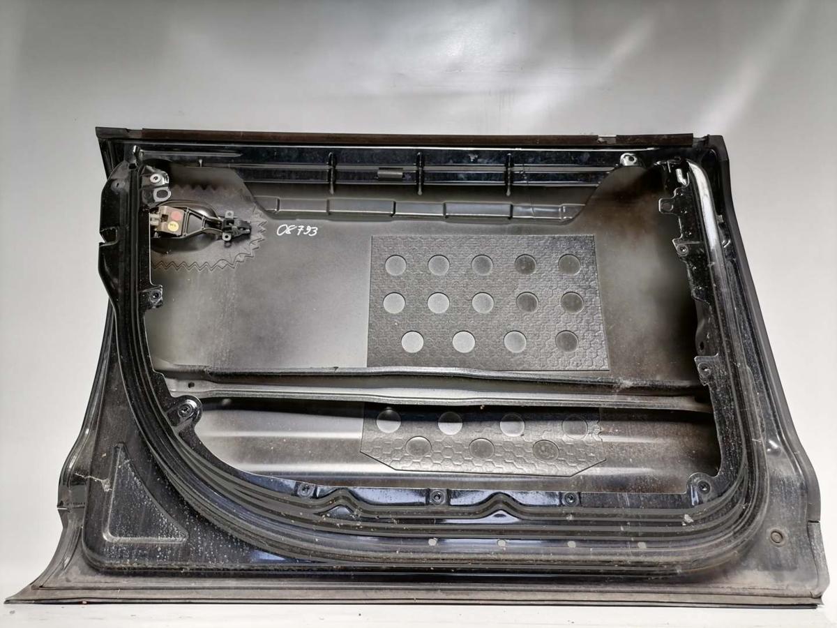 VW Touareg 7L original Tür vorn links L041 Brillantschwarz Rohbau Bj.2003